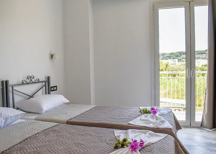 Katsaros Luxury Apts 5min Walk To Beach *