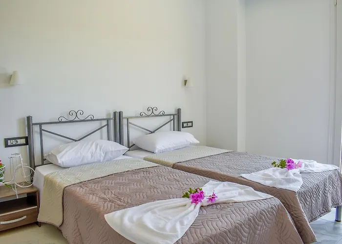 Katsaros Luxury Apts 5min Walk To Beach