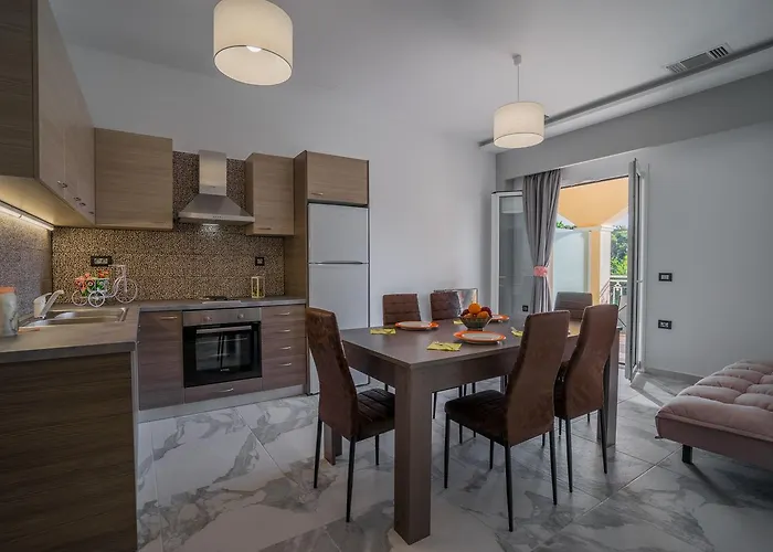 Apartmán Katsaros Luxury Apts 5min Walk To Beach