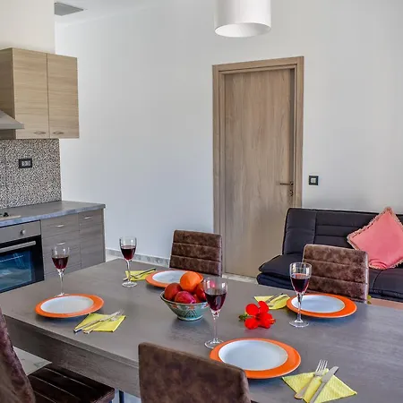 Appartement Katsaros Luxury Apts 5min Walk To Beach *