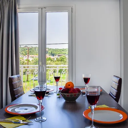 Appartement Katsaros Luxury Apts 5min Walk To Beach *