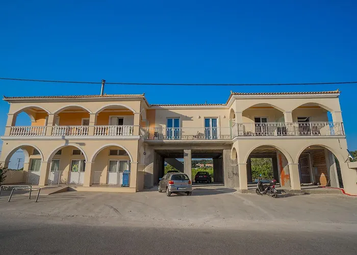 Katsaros Luxury Apts 5min Walk To Beach