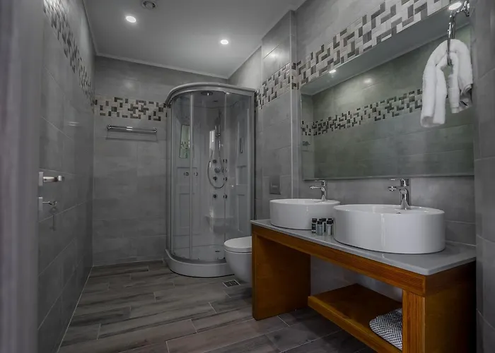 Katsaros Luxury Apts 5min Walk To Beach