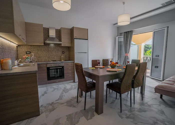 Katsaros Luxury Apts 5min Walk To Beach *