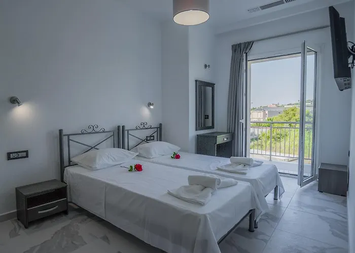 Katsaros Luxury Apts 5min Walk To Beach